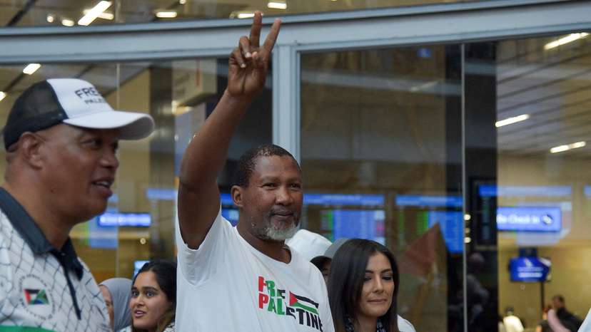 South African activists who were detained in Israel arrive home