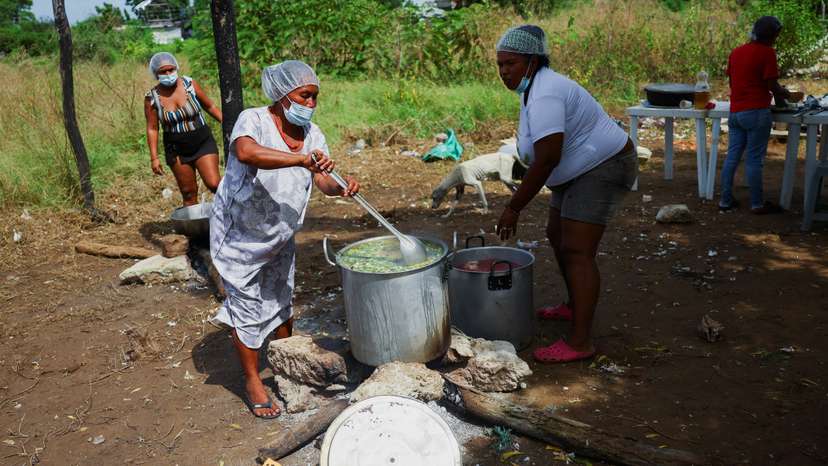 Venezuelan migrants long for home as Maduro nears start of new term, in Riohacha